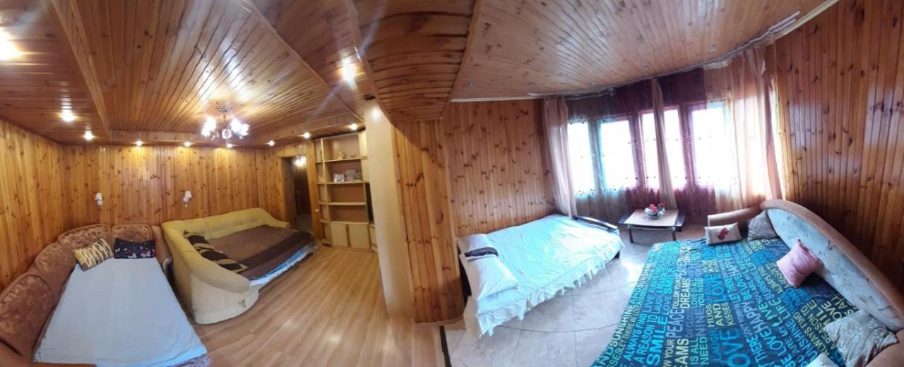 Куренiвський Двiр Kiev Ngoại thất bức ảnh