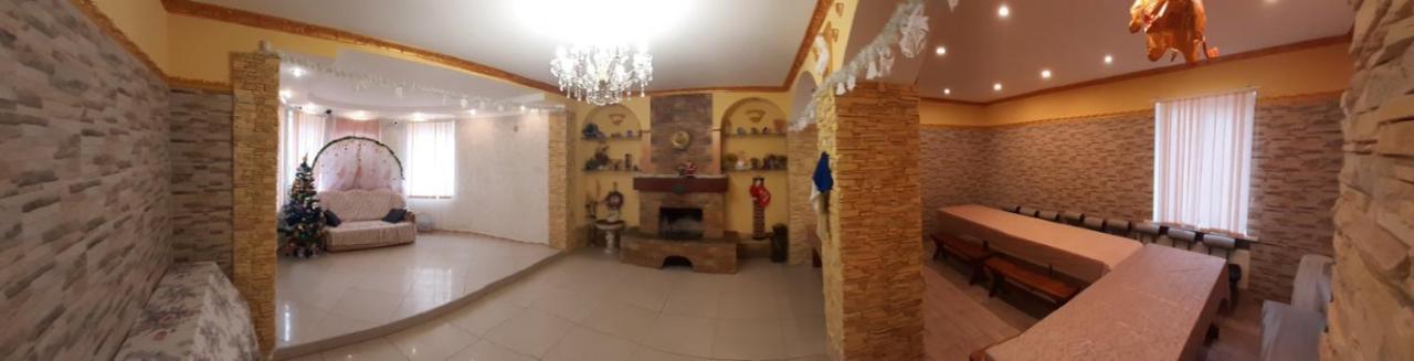 Куренiвський Двiр Kiev Ngoại thất bức ảnh