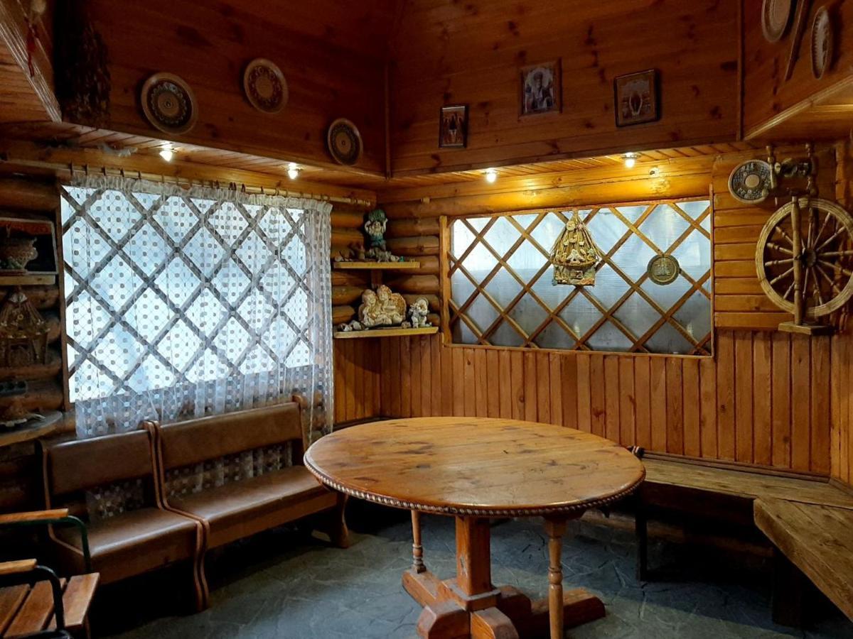 Куренiвський Двiр Kiev Ngoại thất bức ảnh