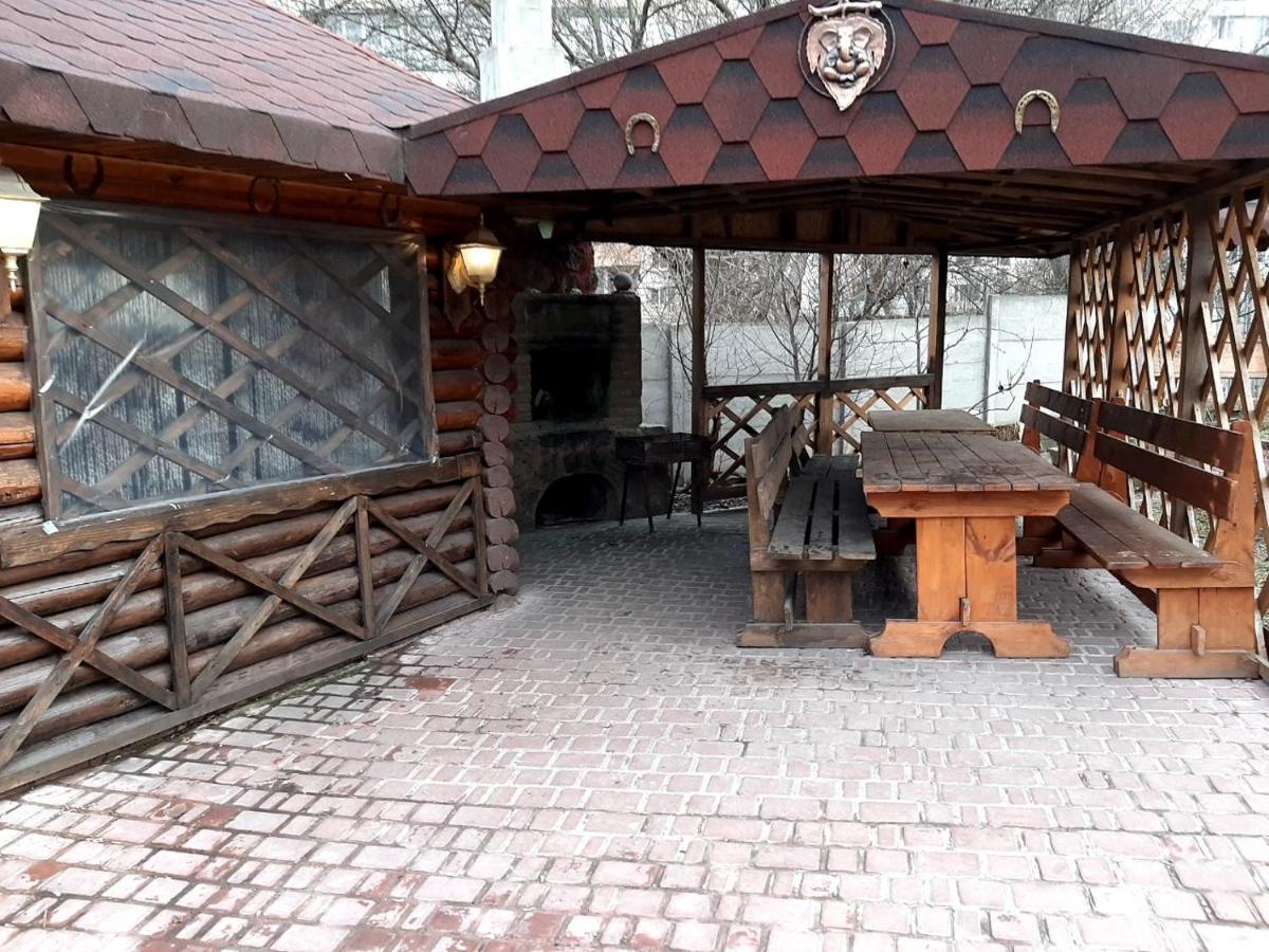 Куренiвський Двiр Kiev Ngoại thất bức ảnh
